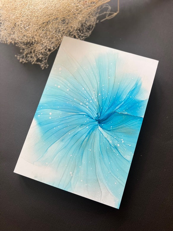 Art and Cafe × October Recommended Experiences  — Why Alcohol Ink Art &amp; Resin Art Are So Popular, How to Choose the Right Workshop Without Failing, and Why October Is the Perfect Time —