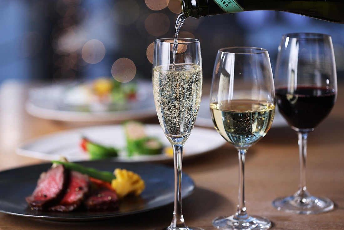 🍷 The Story of Art and Wine    — Why Art and Cafe Pairs Art with Wine —