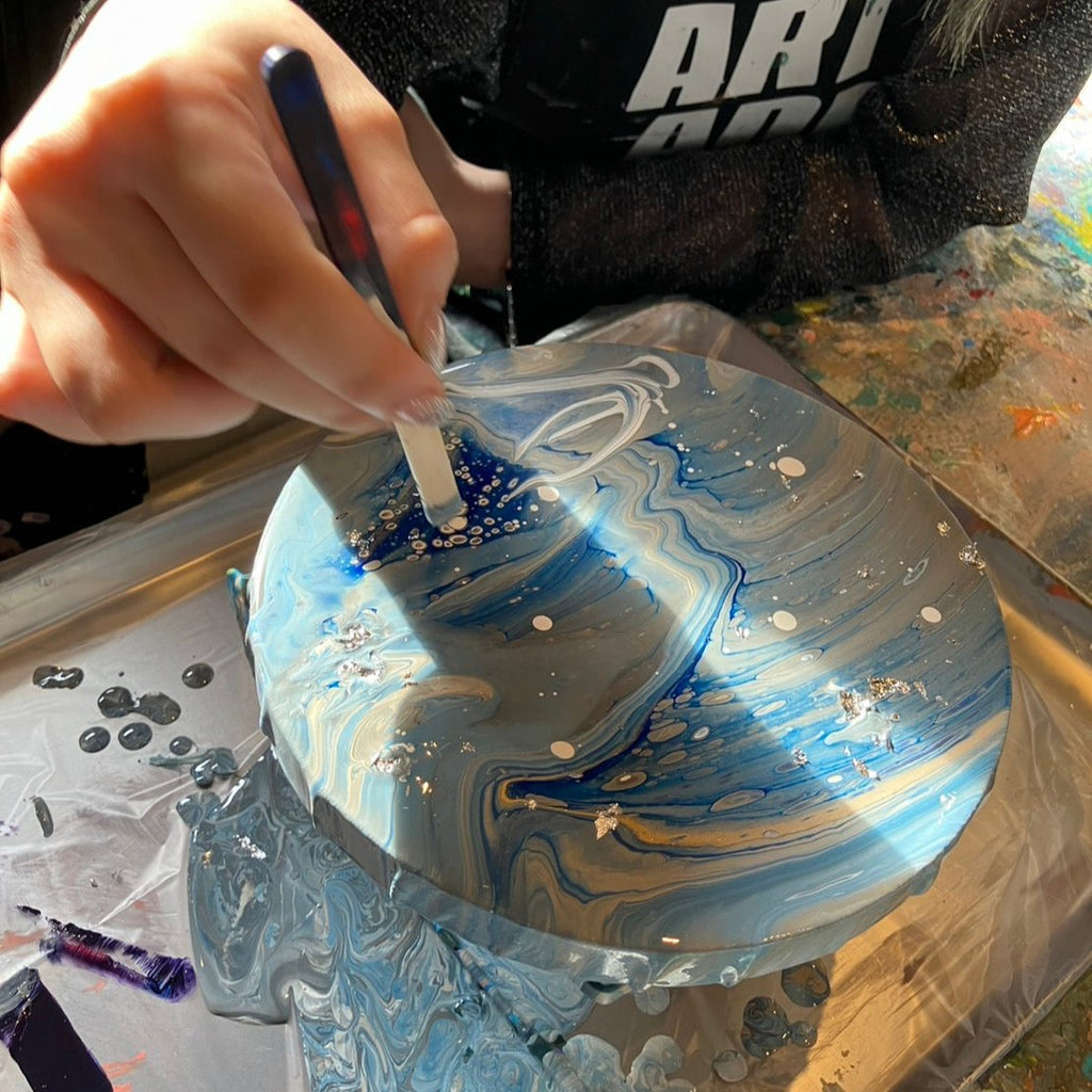 [Harajuku Weekdays: Very popular on TV, YouTube, and TikTok] Tarashikomi, Fluid Art, and Poring Art