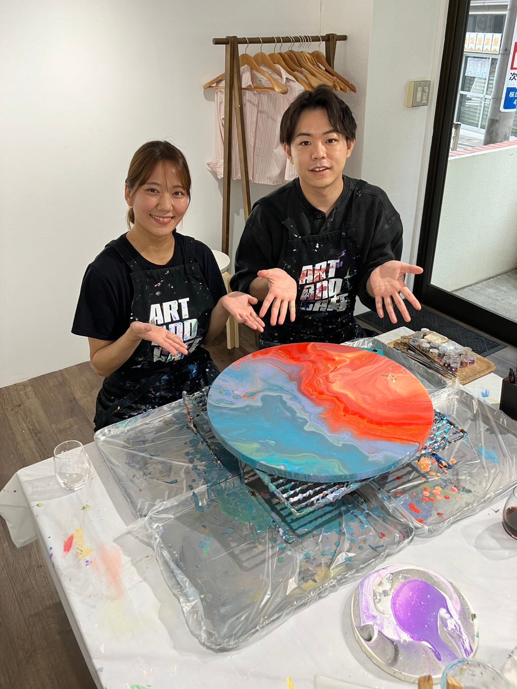 【平日】大人気！大型キャンバスのたらし込み・フルイドアート（2名までOK）